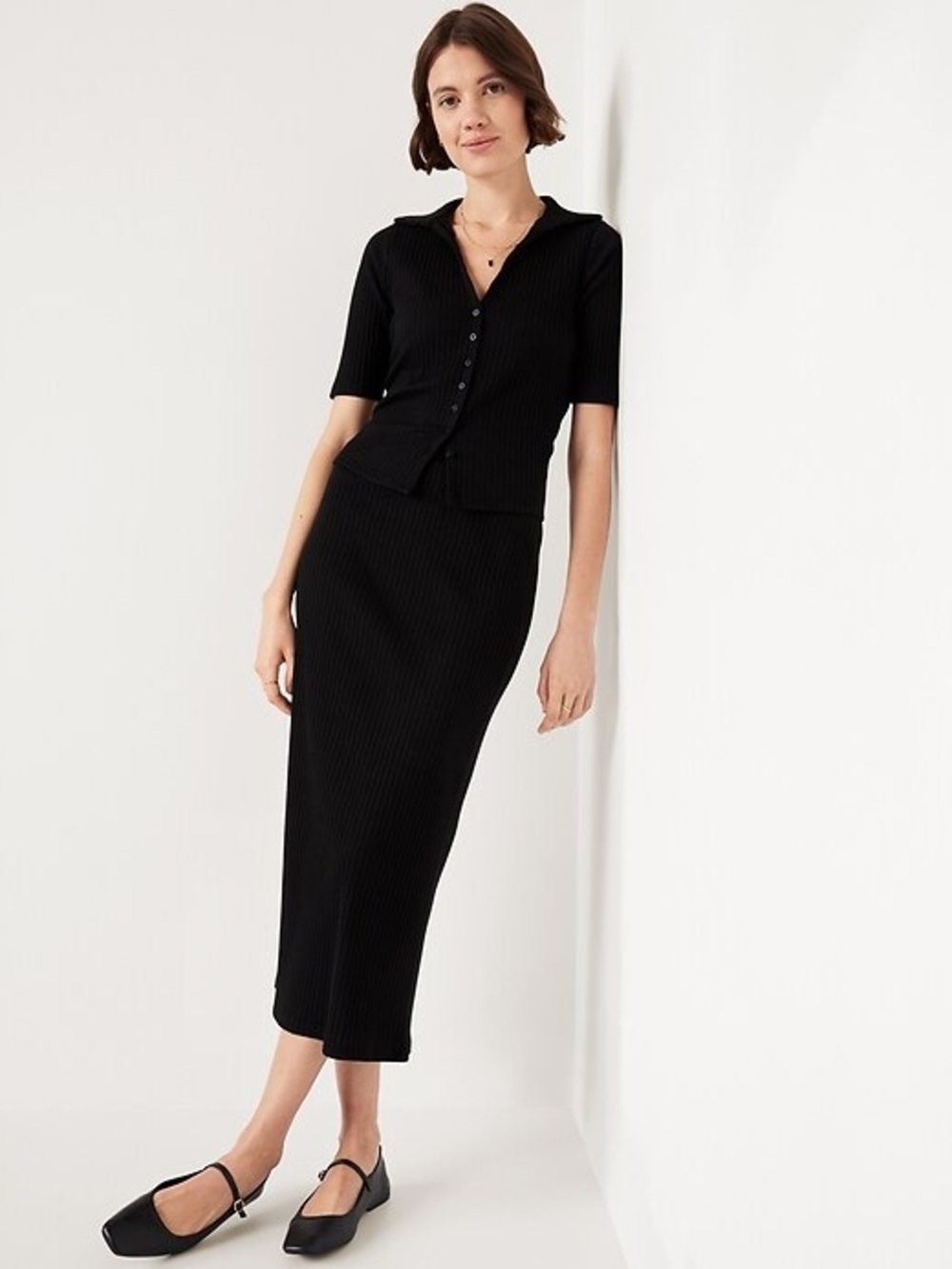 Black Ribbed Midi Skirt - Women